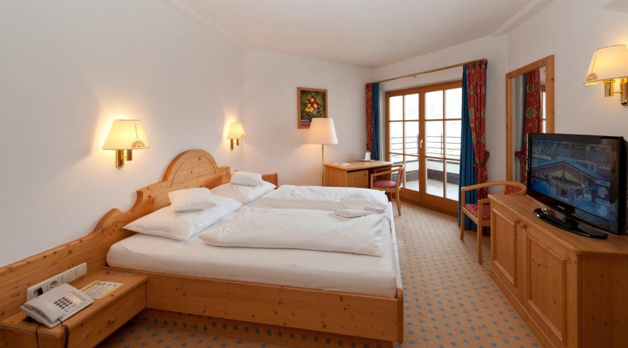Hotel & Spa Sonne 4 Sterne Superior Kirchberg in Tirol Exterior photo